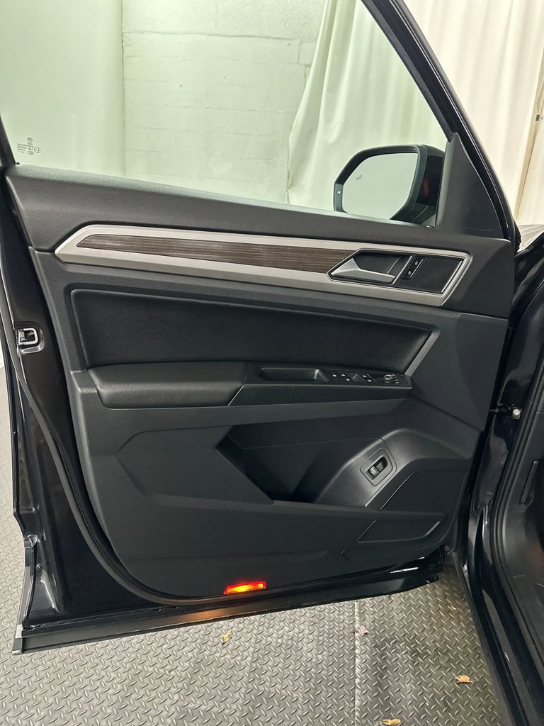 Used 2019 Volkswagen Atlas SE w/ Panoramic Sunroof Package AWD/4WD image 8