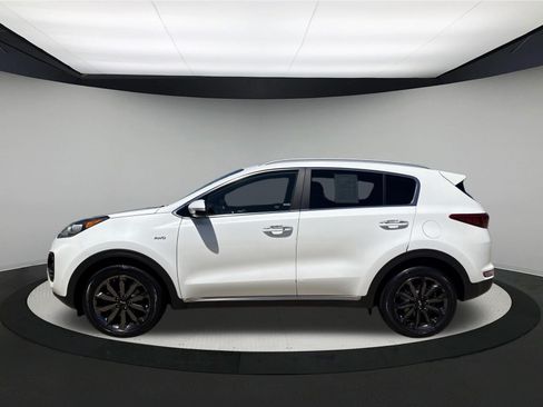Used 2019 Kia Sportage EX w/ EX Sport Appearance Package AWD/4WD image 4
