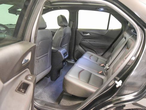 Used 2022 Chevrolet Equinox RS w/ RS Leather Package image 16