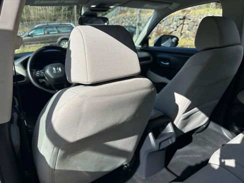 Used 2024 Honda HR-V LX image 10