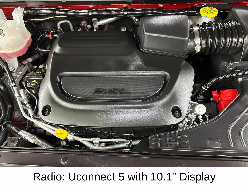 Used 2025 Chrysler Pacifica Select FWD image 19