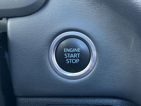 Used 2024 Toyota Tundra Platinum image 24