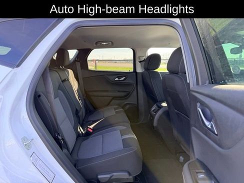 Used 2025 Chevrolet Blazer LT image 10