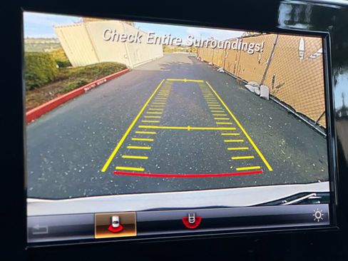 Used 2018 Mercedes-Benz GLC 300 image 18