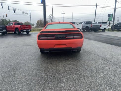 Used 2023 Dodge Challenger R/T w/ Plus Package image 9