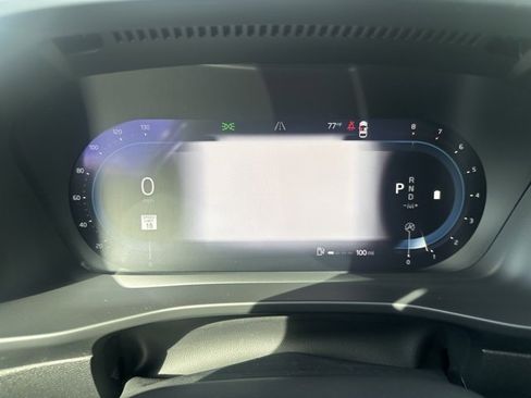 Used 2023 Volvo XC40 B5 Plus w/ Driver Assist Package image 16