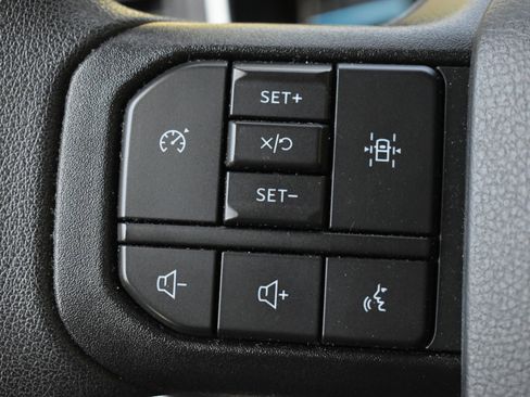 Used 2022 Ford F150 XLT image 19