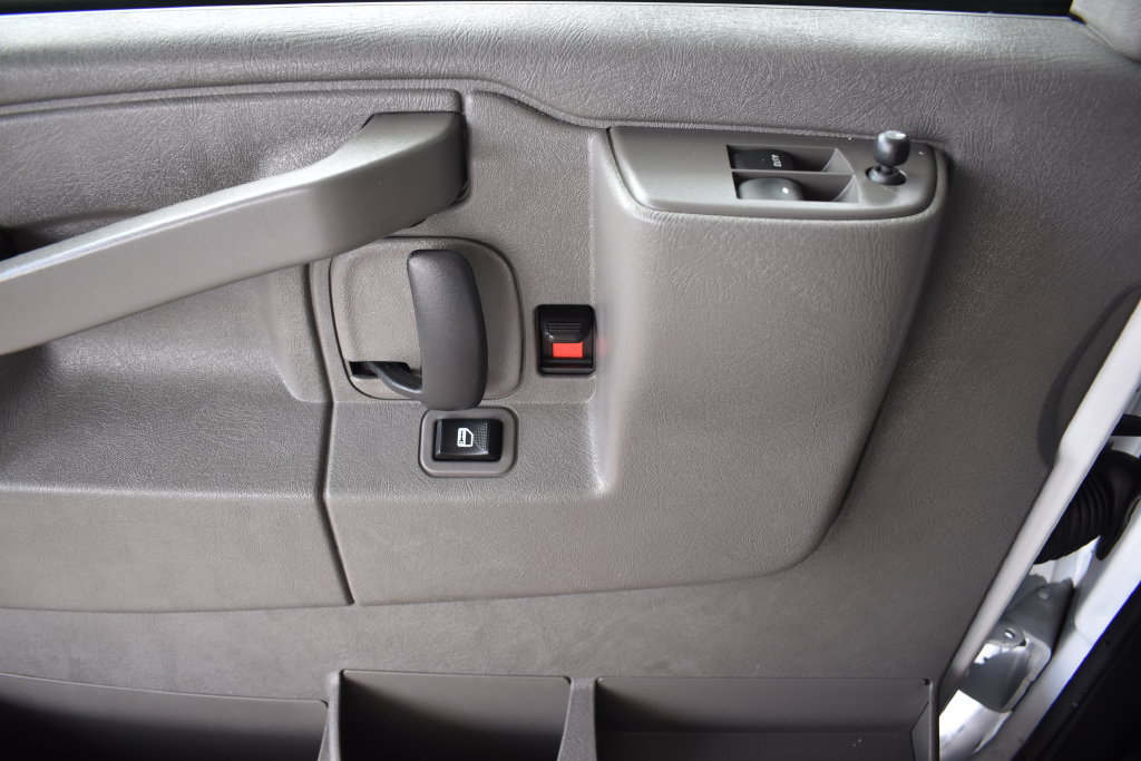 Used 2024 Chevrolet Express 3500 LS RWD image 17