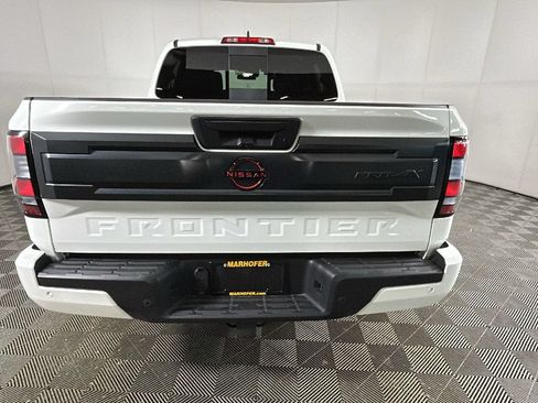 Used 2025 Nissan Frontier PRO-4X AWD/4WD image 4