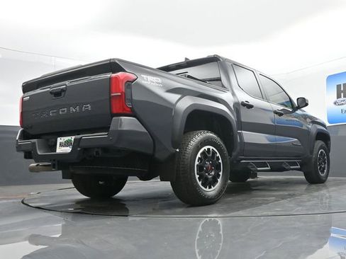 Used 2024 Toyota Tacoma TRD Off-Road w/ TRD Off Road Upgrade Package AWD/4WD image 21