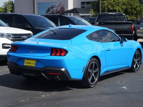 Used 2025 Ford Mustang Coupe RWD image 6