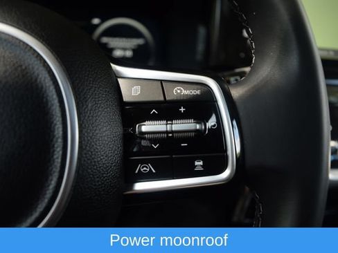 Used 2023 Kia Sorento SX AWD/4WD image 5