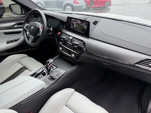 Used 2018 BMW M5 w/ Executive Package image 24