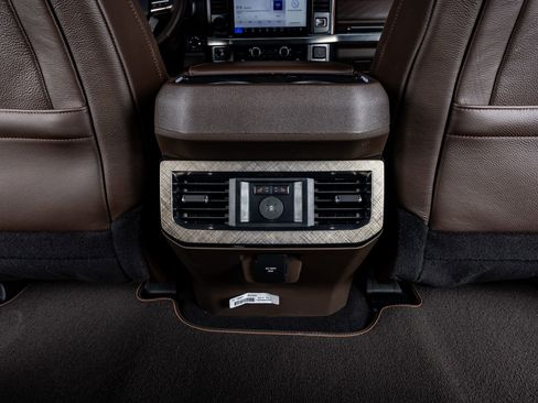 Used 2026 Ford F450 King Ranch w/ Chrome Package image 32