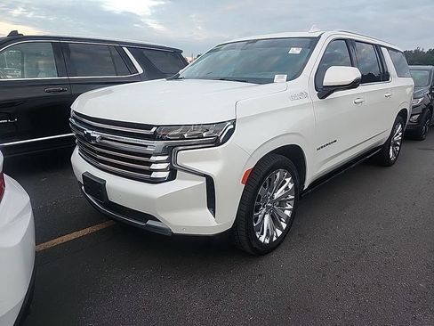 Used 2021 Chevrolet Suburban High Country AWD/4WD image 2