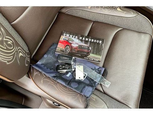 Certified 2025 RAM 1500 Limited AWD/4WD image 14