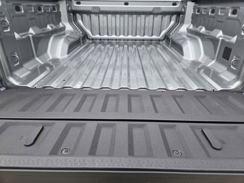 New 2026 Chevrolet Colorado LT image 22