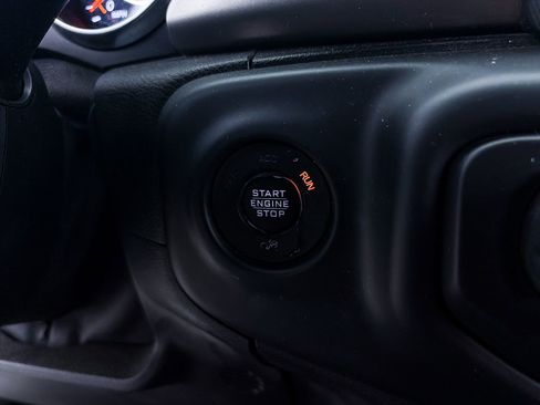 Used 2018 Jeep Wrangler Unlimited Sport S AWD/4WD image 23