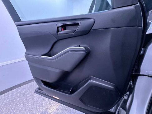 Used 2024 Toyota RAV4 LE image 30