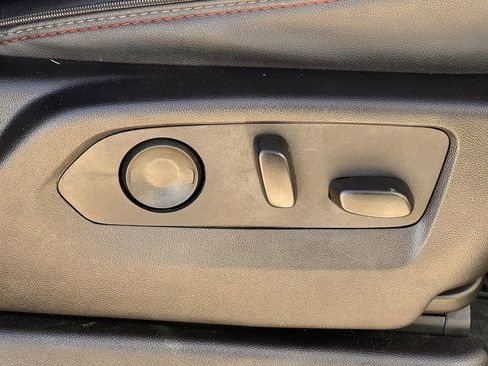 Used 2024 Chevrolet Suburban RST w/ Luxury Package image 35