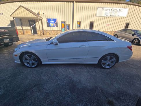 Used 2010 Mercedes-Benz E 550 Coupe image 7
