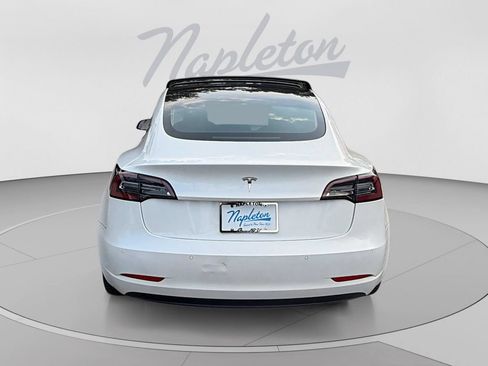 Used 2020 Tesla Model 3 Standard Range Plus RWD image 4