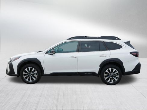 Used 2023 Subaru Outback Limited XT AWD/4WD image 4