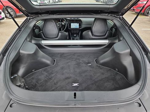 Certified 2025 Nissan Z Performance w/ Floor Mat Package RWD image 18