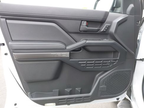 New 2025 Toyota 4Runner TRD Off-Road Premium AWD/4WD image 14