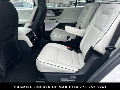 New 2026 Lincoln Aviator Black Label w/ Jet Appearance Package image 22