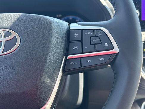New 2026 Toyota Grand Highlander AWD image 19