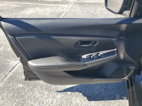 Certified 2025 Nissan Sentra S image 8