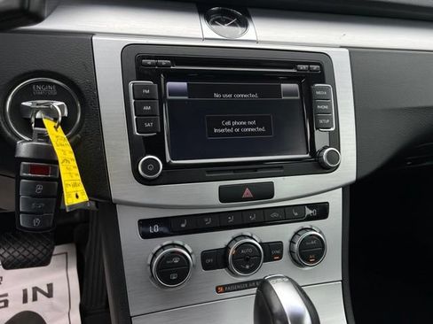 Used 2013 Volkswagen CC Sport FWD image 36