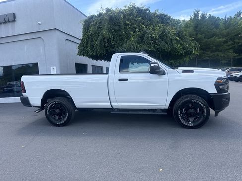 New 2026 RAM 2500 Tradesman AWD/4WD image 2