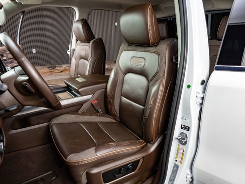 Used 2025 RAM 1500 Limited w/ Bed Utility Group image 30