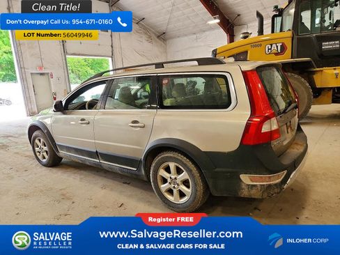 Used 2011 Volvo XC70 3.2 AWD/4WD image 3