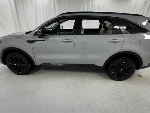 Used 2023 Kia Sorento SX AWD/4WD image 6