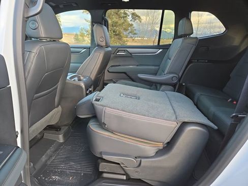 New 2026 GMC Acadia AT4 w/ Luxury Package image 31