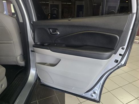 Used 2019 Honda Pilot Touring image 18