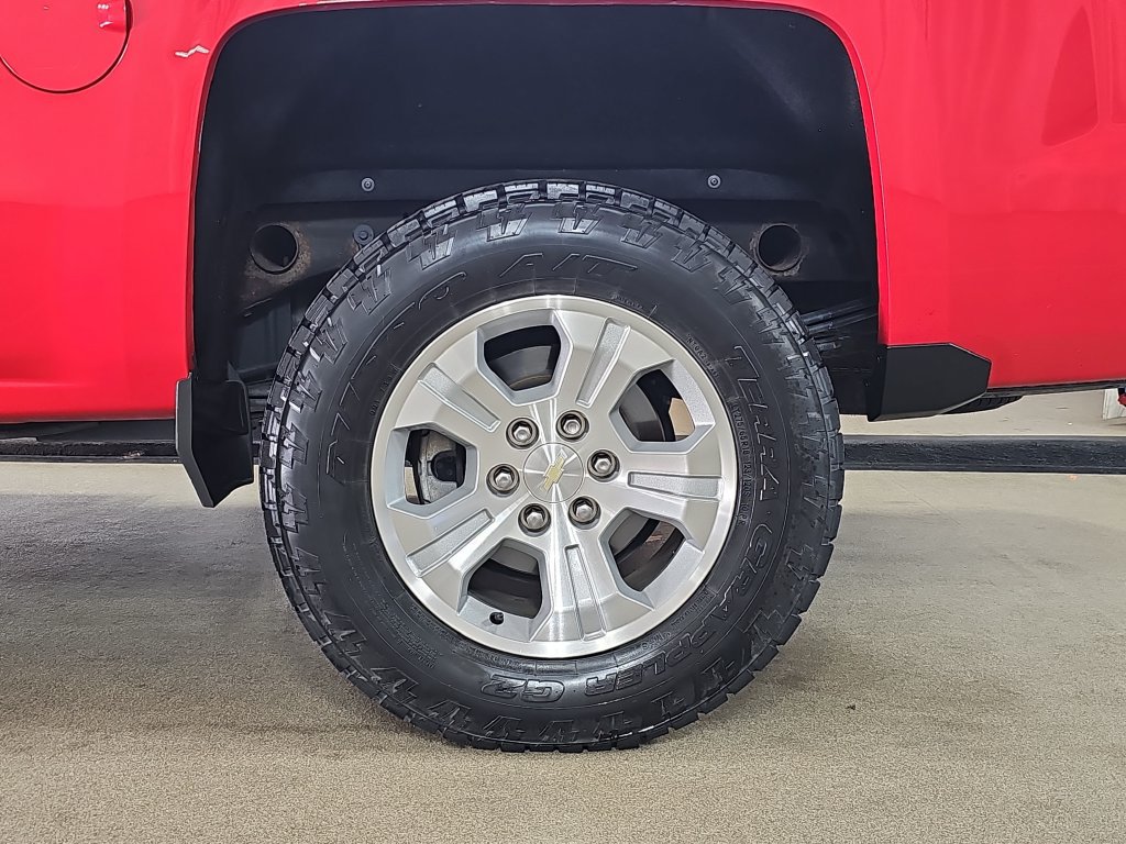 Certified 2018 Chevrolet Silverado 1500 LT w/ All Star Edition AWD/4WD image 37