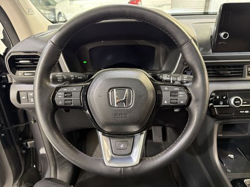 Used 2023 Honda Pilot Elite image 17