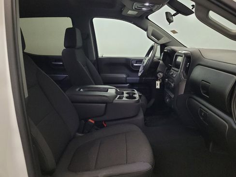 Used 2020 Chevrolet Silverado 1500 Custom w/ Custom Value Package RWD image 21