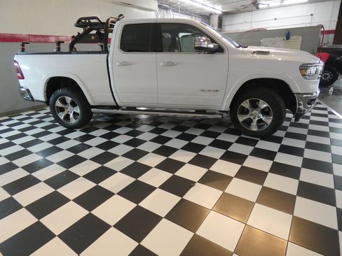 Used 2021 RAM 1500 Laramie AWD/4WD image 4