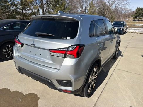 Used 2025 Mitsubishi Outlander Sport AWD image 3