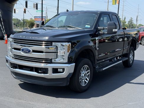 Used 2019 Ford F250 Lariat image 4
