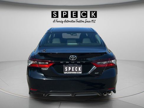 Used 2024 Toyota Camry SE FWD image 4