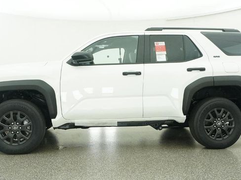 New 2026 Toyota 4Runner SR5 AWD/4WD image 11