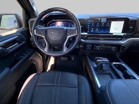 Certified 2024 Chevrolet Silverado 1500 High Country w/ Midnight Edition AWD/4WD image 6