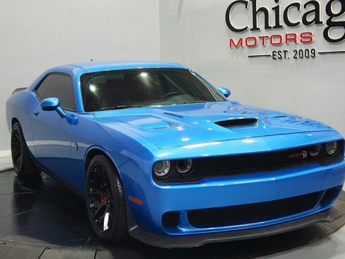 Used 2016 Dodge Challenger SRT Hellcat RWD image 2