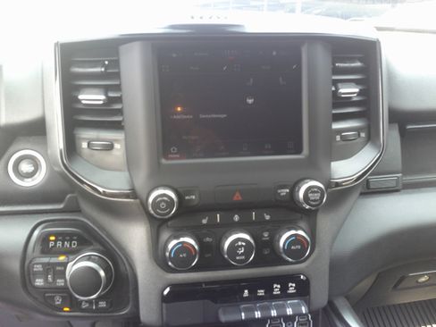 Used 2022 RAM 1500 Big Horn w/ Built-to-serve Edition image 29